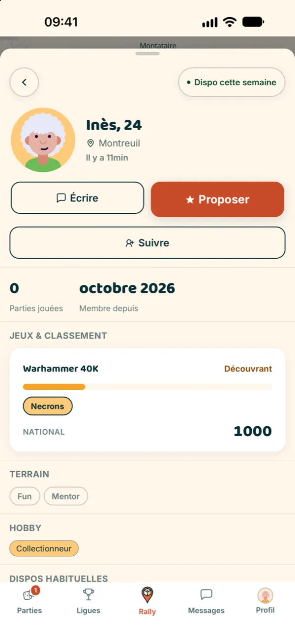 Fiche d'une joueuse : jeu, armée, niveau, style de jeu, boutons Écrire et Proposer